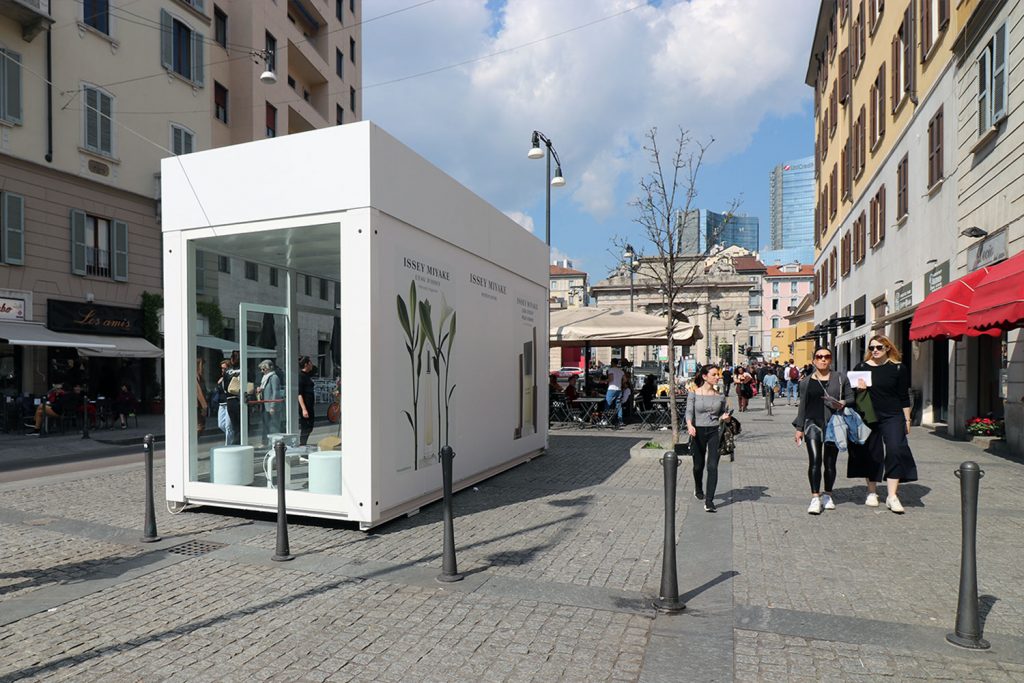 issey_miyake_parfum_fuorisalone_2019_milano_container_shop_02-1024x683